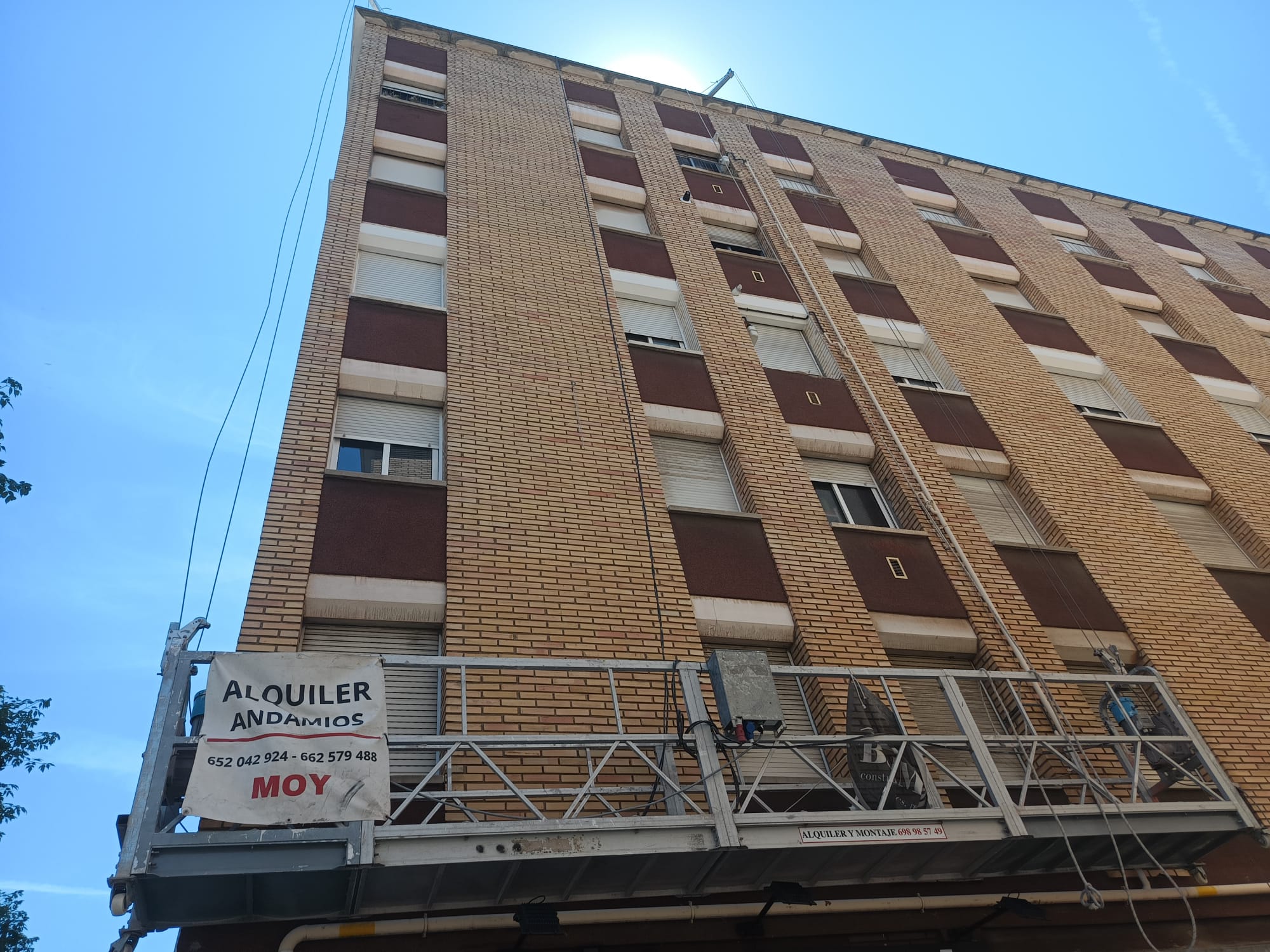 Alquiler andamio colgante tarragona Alquiler andamio electrico tarragona
